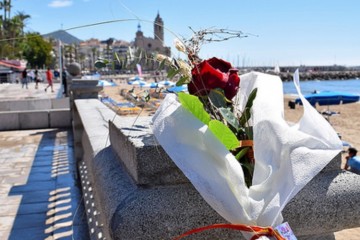 9BDA64D8-2919-4E53-8038-5108F9E4C72D