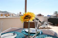 Comedor en la terraza Daryl.