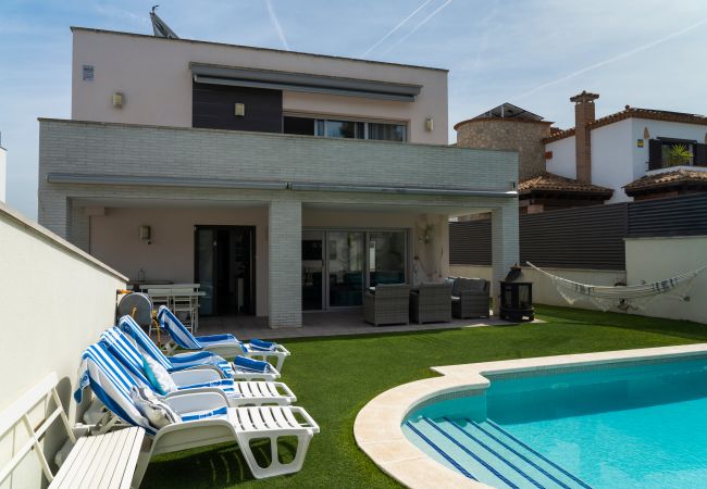 Villa en Sant Pere de Ribes - Villa Paula Villa en Sant Pere de Ribes - Villa Paula