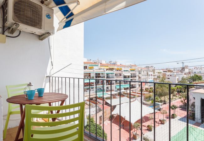 balcon arrière de la chambre des maîtres. Appartement à Sitges - MANOLO Apartment