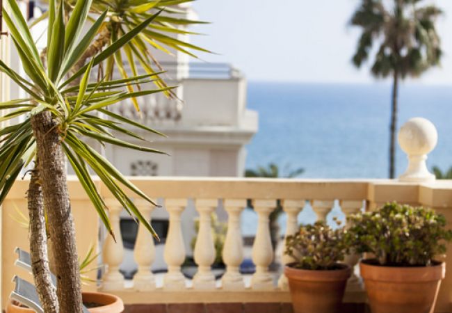 Vue de rêve à tous depuis la terrasse en cristal. Appartement à Sitges - CRISTAL TERRACE Apartment