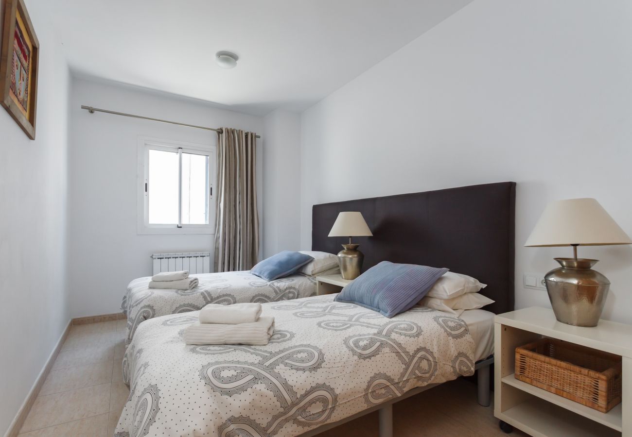 Excellente taille chambre double. Appartement à Sitges - HARRY SUN TERRACE