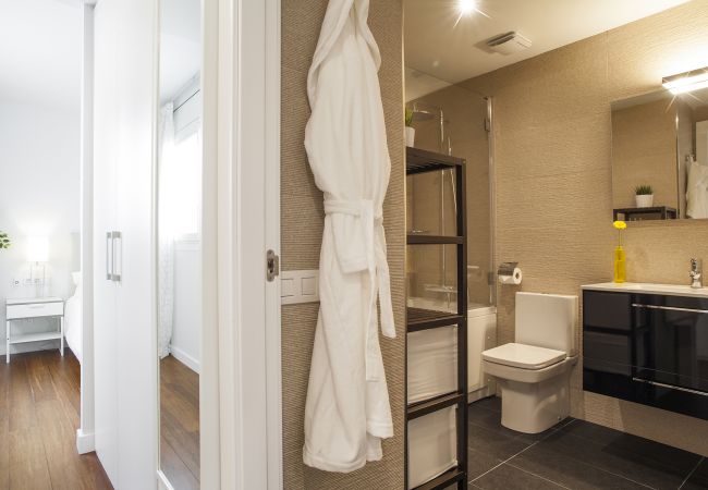 Excellent master bedroom ensuit. Apartment in Sitges - SULLIVAN Apartment