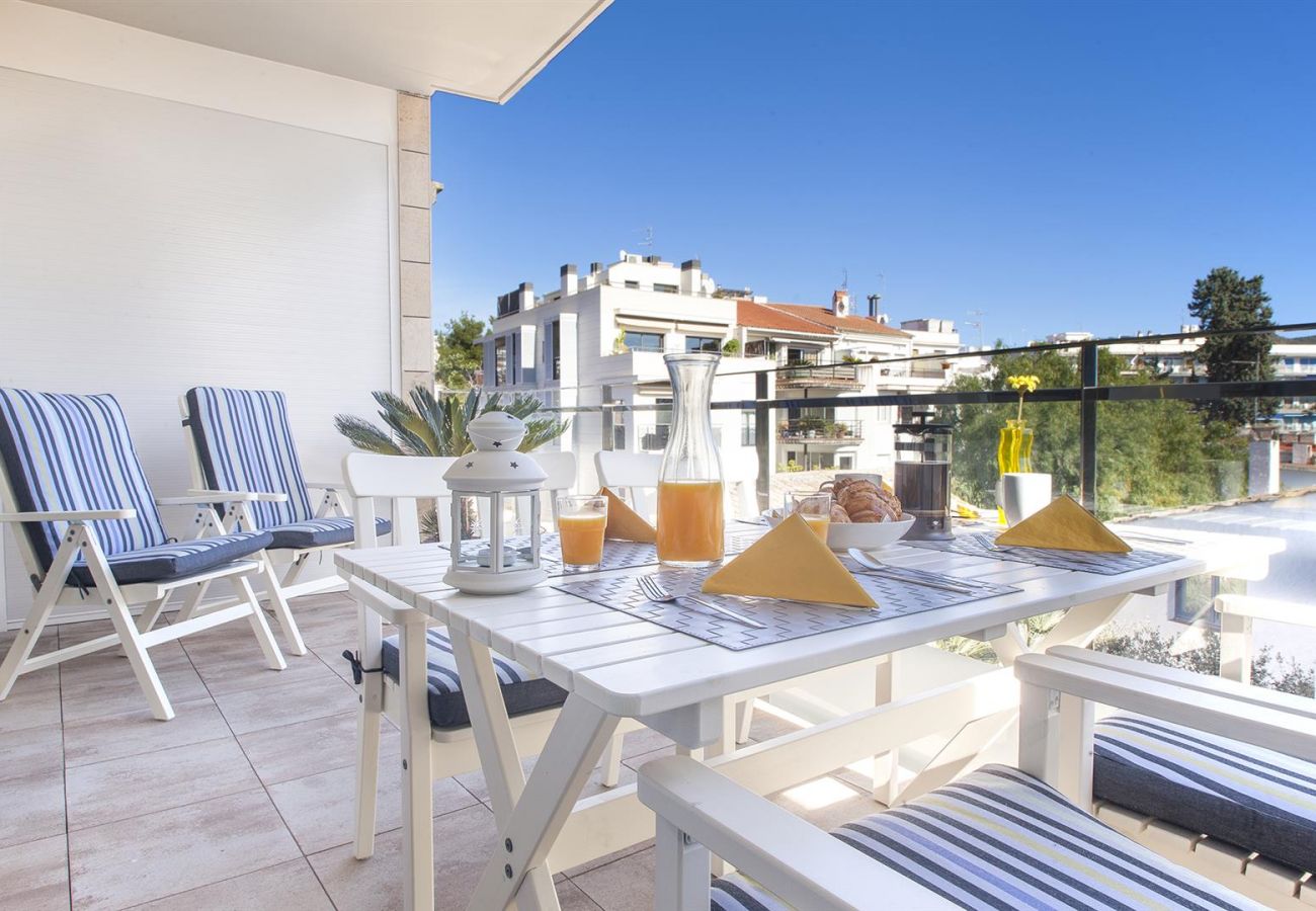 Enchanting balcony  Apartment in Sitges - SULLIVAN Apartment