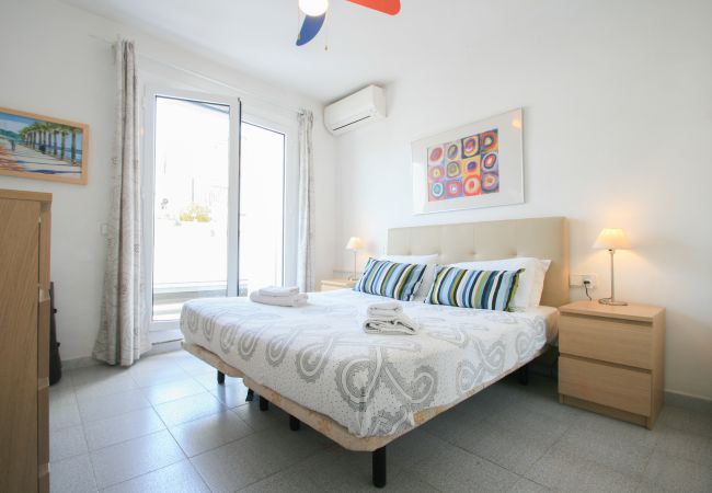 Incredible size bedroom. Apartment in Sitges - Matisse Apartment