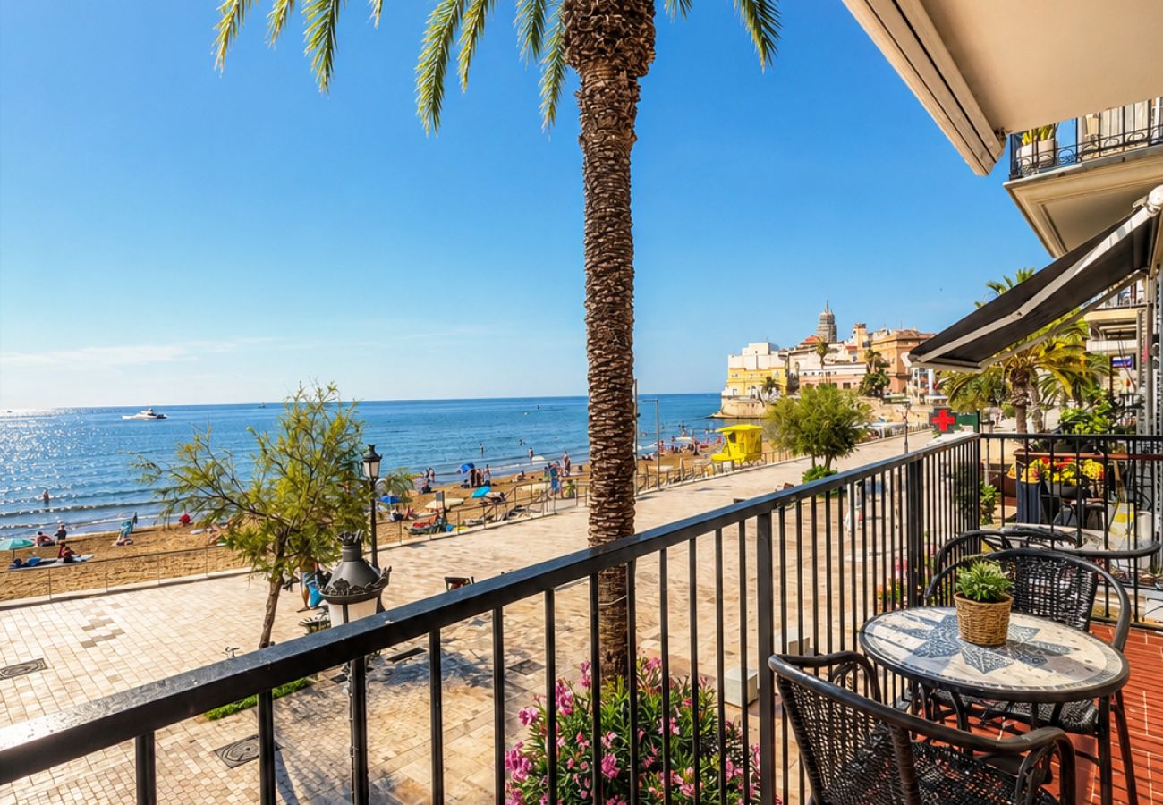 Apartment in Sitges - LA PLAYA SEA VIEW